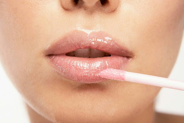 Opt for a Fragrance-Free, FDA-Registered Lip Serum if Your Lips Are Sensitive or Easily Irritated