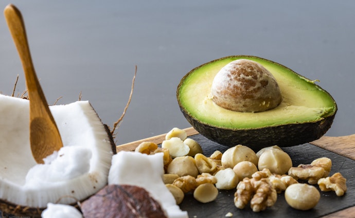 Prioritize Lipid-Replenishing and Moisturizing Ingredients Like Argan Oil
