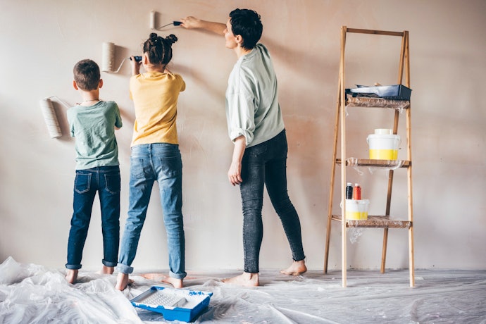 Choose Low-VOC Paints to Minimize Odor and Improve Air Quality