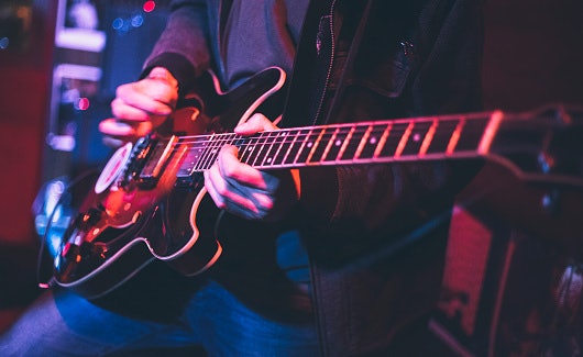 Choose Durable Guitars with Reinforced Necks for Long-Lasting Use