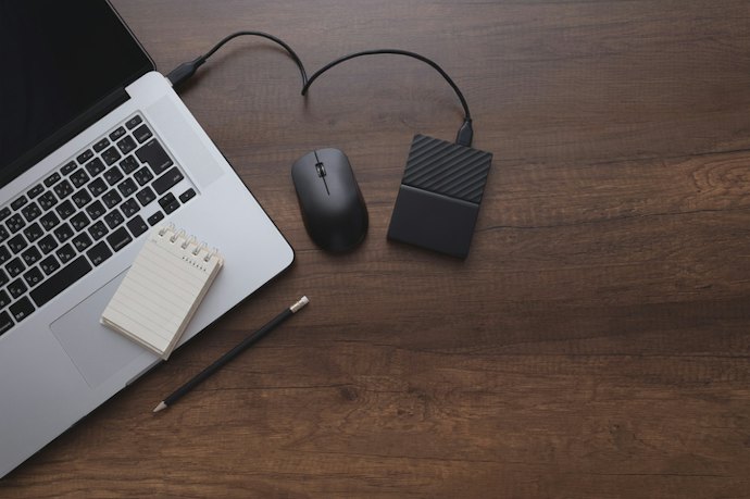 Look for a Hard Drive That’s Pre-formatted to exFat for Compatibility With Windows and Mac