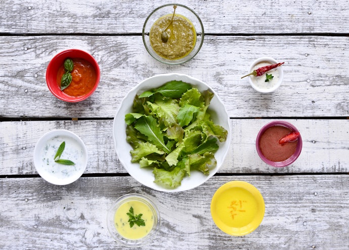 Select Salad Dressings With a Short Ingredients List