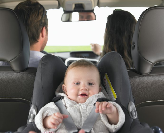 Choose Between a Rear-Facing and a Front-Facing Seat