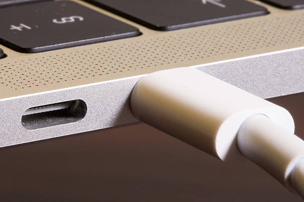 Check for USB-C or USB 2.0 Connectivity for Quick Transfers to Your PC or Phone