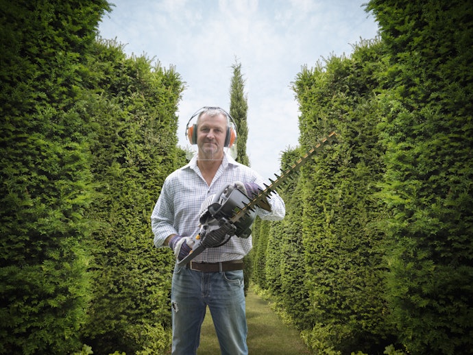 Consider Attachments That Make the Grass Cutter Easier to Use