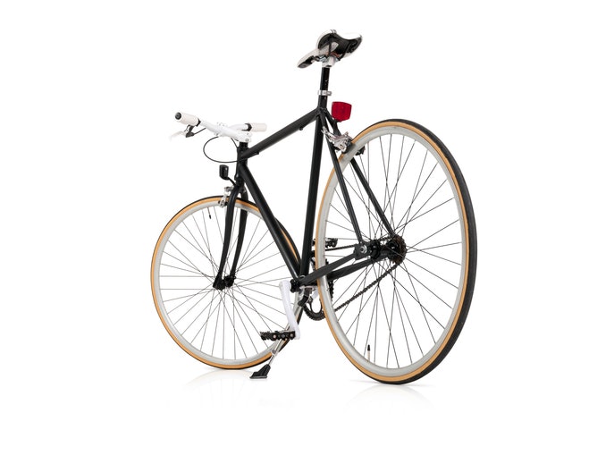 Select 700C Wheels With 23–25mm Tires for Optimal Speed and Control
