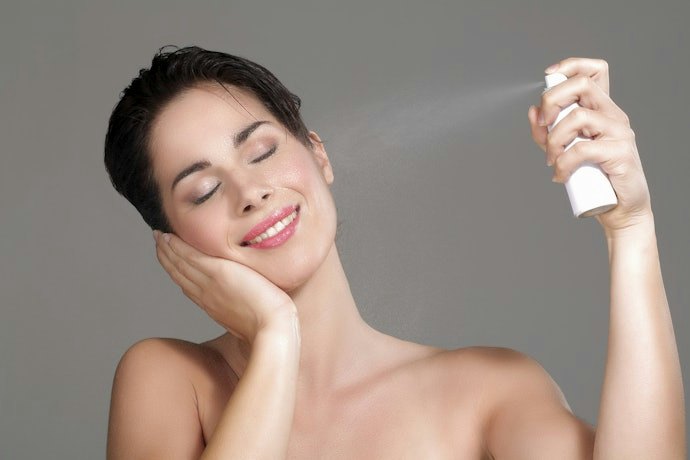 Opt for Fine Mist Setting Sprays for a Smooth Finish