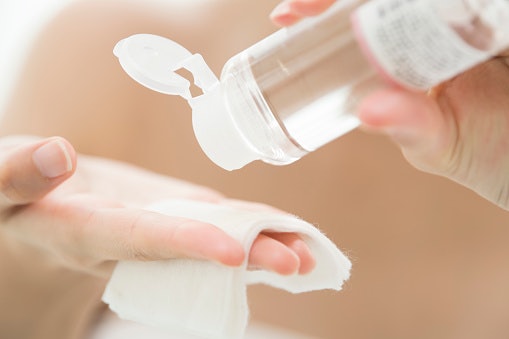 Go for Alcohol-Free, Gentle Formulas to Prevent Further Dryness