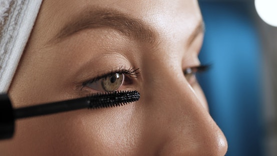For Long-Lasting Coverage, Select a Clear Mascara With a Waterproof Formula