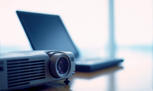 Select a Type of Projector According to Your Needs