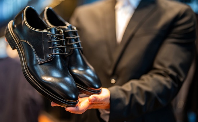 Choose a Design That Matches Your Outfit and Occasion