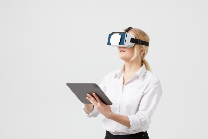 Choose a VR Headset According to the Device You Will Connect to