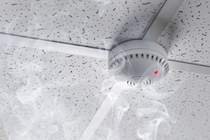 Choose Photoelectric Smoke Detectors for Early Detection of Slow-Burning Fires