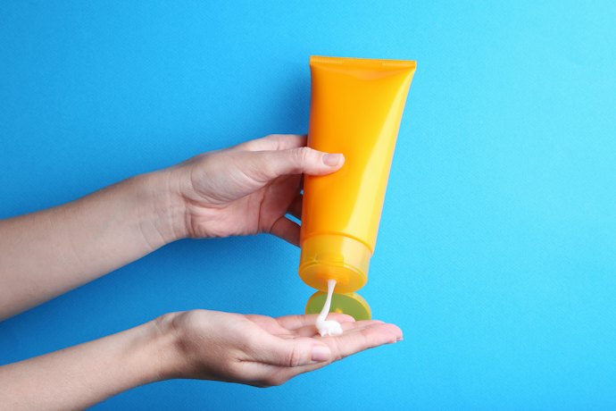 Select a Gel Formula for Oily Skin, a Lotion for Dry Skin, or a Spray for Easy Reapplication