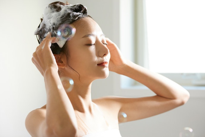 Look for Shampoos That Highlight Biotin as a Strengthening and Thickening Ingredient