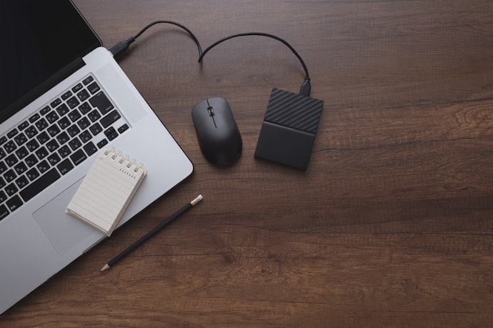 Look for a Hard Drive That’s Pre-formatted to exFat for Compatibility With Windows and Mac