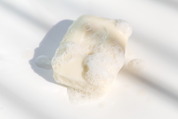 Look for Soaps Free from Parabens, Sulfates, and Synthetic Ingredients