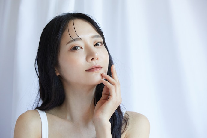 Prioritize Non-Comedogenic, Alcohol-Free, and Fragrance-Free Formulas