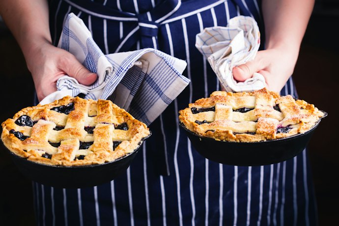 Consider Other Factors Like Cooking Surface, Shape, and Handles
