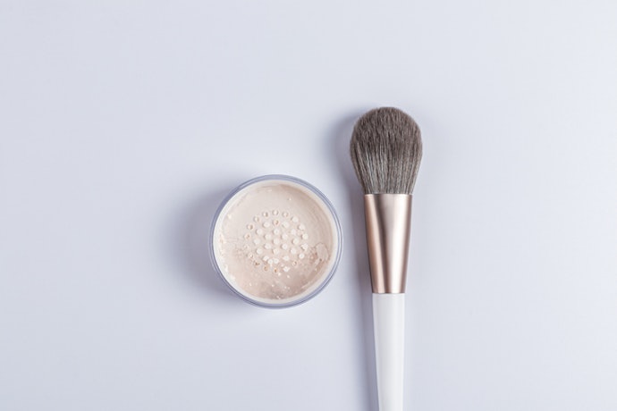 Prioritize Soft, Dense Bristles for Seamless Powder Application