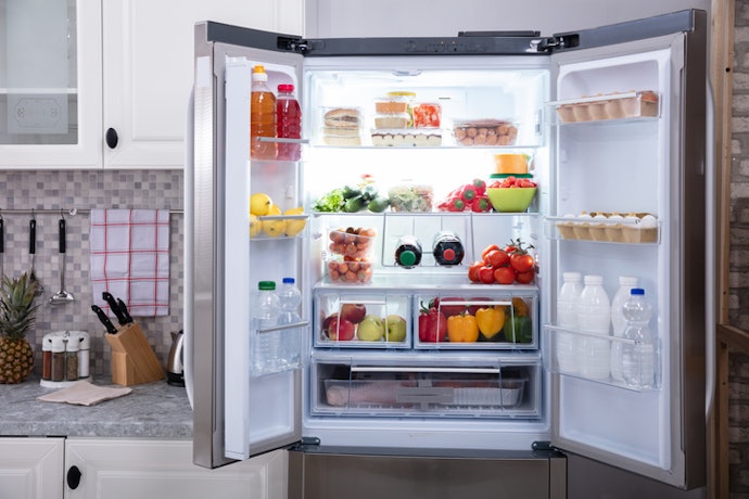 Choose a Refrigerator Size That Fits Your Household Needs