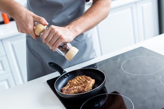 Opt for an Adjustable Pepper Mill for Versatility