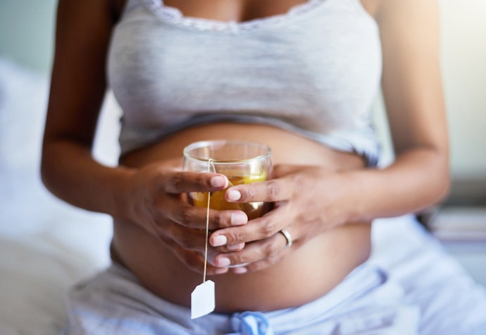 For Breastfeeding Moms, Avoid Slimming Teas and Choose Gentler Alternatives