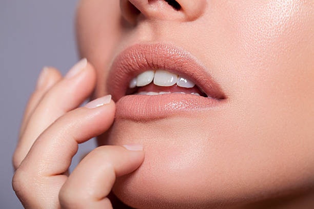 A Silicone-Based Primer Can Minimize the Appearance of Pores and Create a Flawless Base