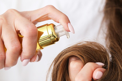 Choose Lightweight, Non-Greasy Oils for Quick Absorption