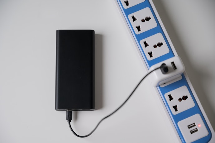 Check the Input Wattage to Estimate How Long the Power Bank Takes to Recharge