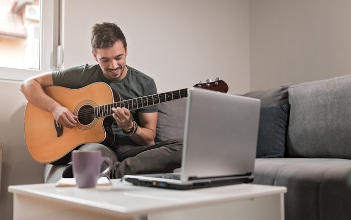 Acoustic Guitars Don't Need Any Set Up