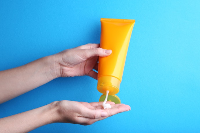 Select a Gel Formula for Oily Skin, a Lotion for Dry Skin, or a Spray for Easy Reapplication