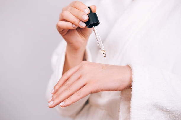 Avoid Serums With Alcohol, Fragrances, or Parabens if You Have Sensitive Skin