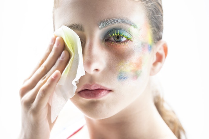 Avoid Fragrances, Essential Oils, or Alcohol, and Look for Purified or Spring Water