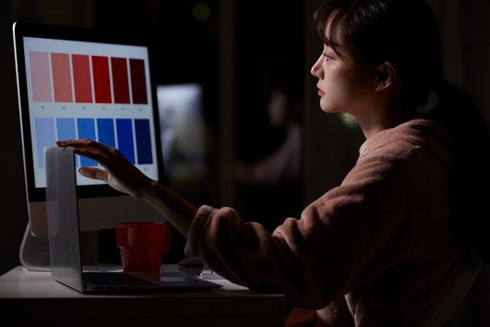 Pick an IPS or VA Panel With 99% sRGB for Accurate Colors