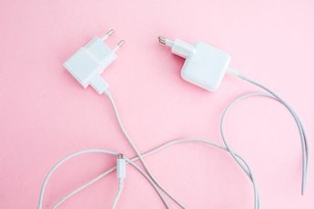 Inspect the Battery Life and Charging Hours