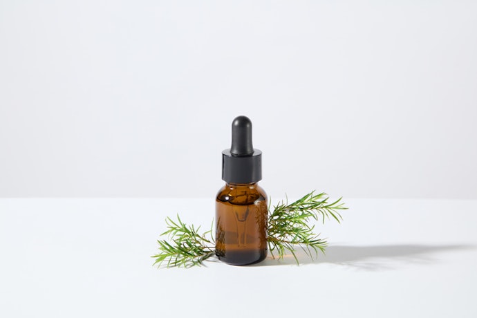 Select Dark Glass Bottles to Prevent Oxidation