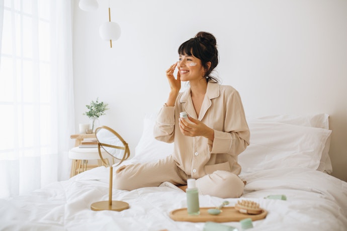 Opt for Makeup Mirrors With Magnification