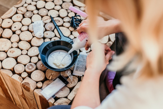 Choose Sachets or 100 ml Bottles for At-Home Use and 1000 ml Bottles for Salon Needs