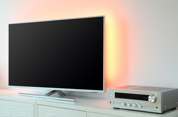Check and Measure Actual TV Dimensions to Match Your Room Size