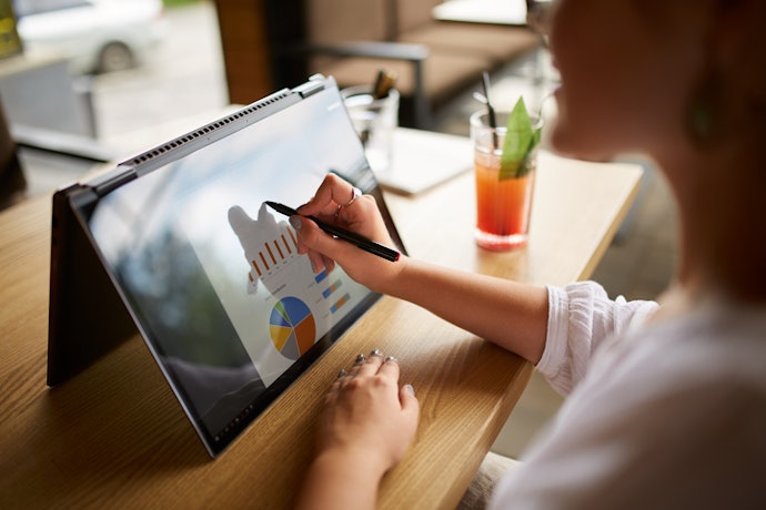 Look for Additional Features for a Better Teaching Experience