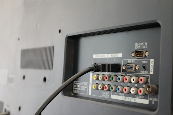 Check Display Inputs, Ports, and Console Compatibility