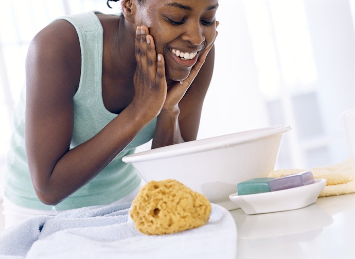For Oily Skin, Choose Products With Oil Control Properties