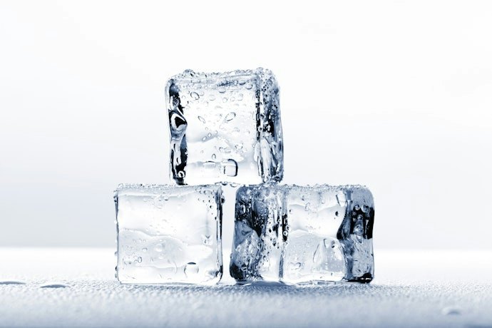 Choose Build Quality That Supports Extended Ice Retention