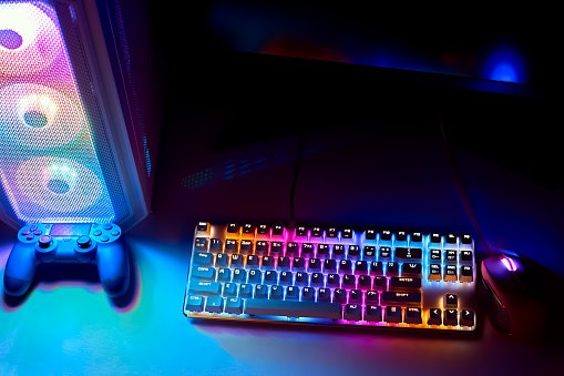 Match the Keyboard Size to Your Desk Space