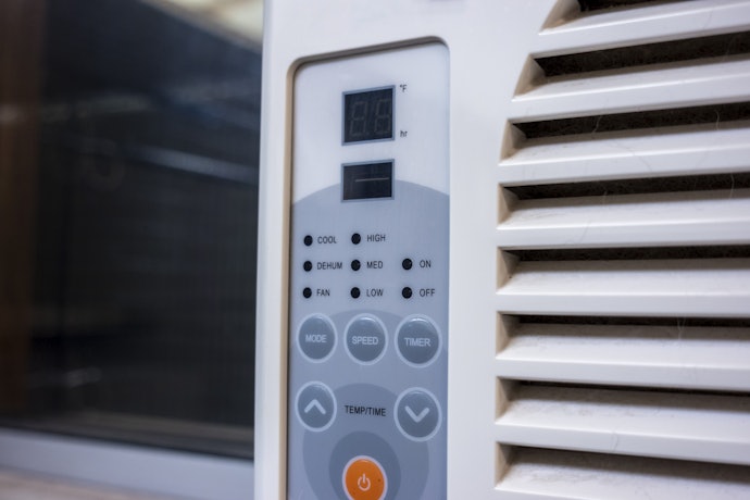 Consider Timer, Auto-Restart, and Air Purifier Features to Easily Adjust Temperature