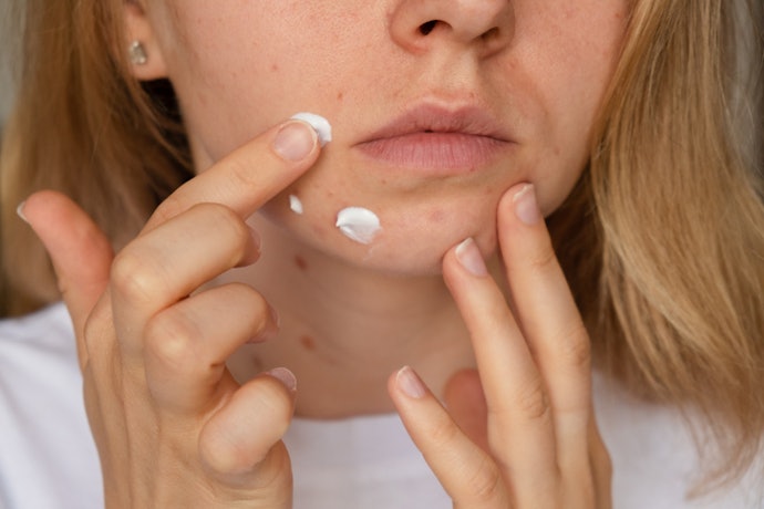 Look for Creams That Also Target Dark Spots and Uneven Skin Tone