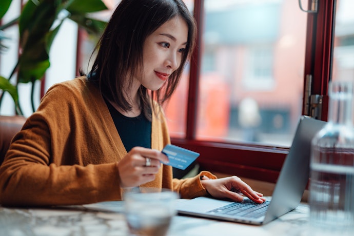 Check Delivery and Payment Options