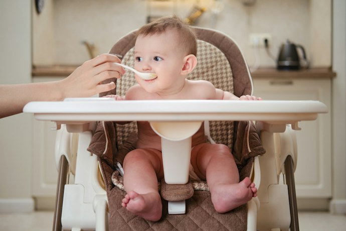 Ensure the High Chair Has an Ergonomic Design