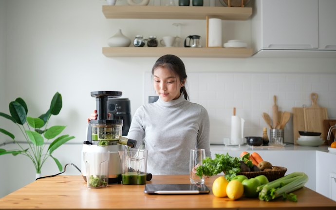 Select a Large Hopper Size for Continuous Juicing
